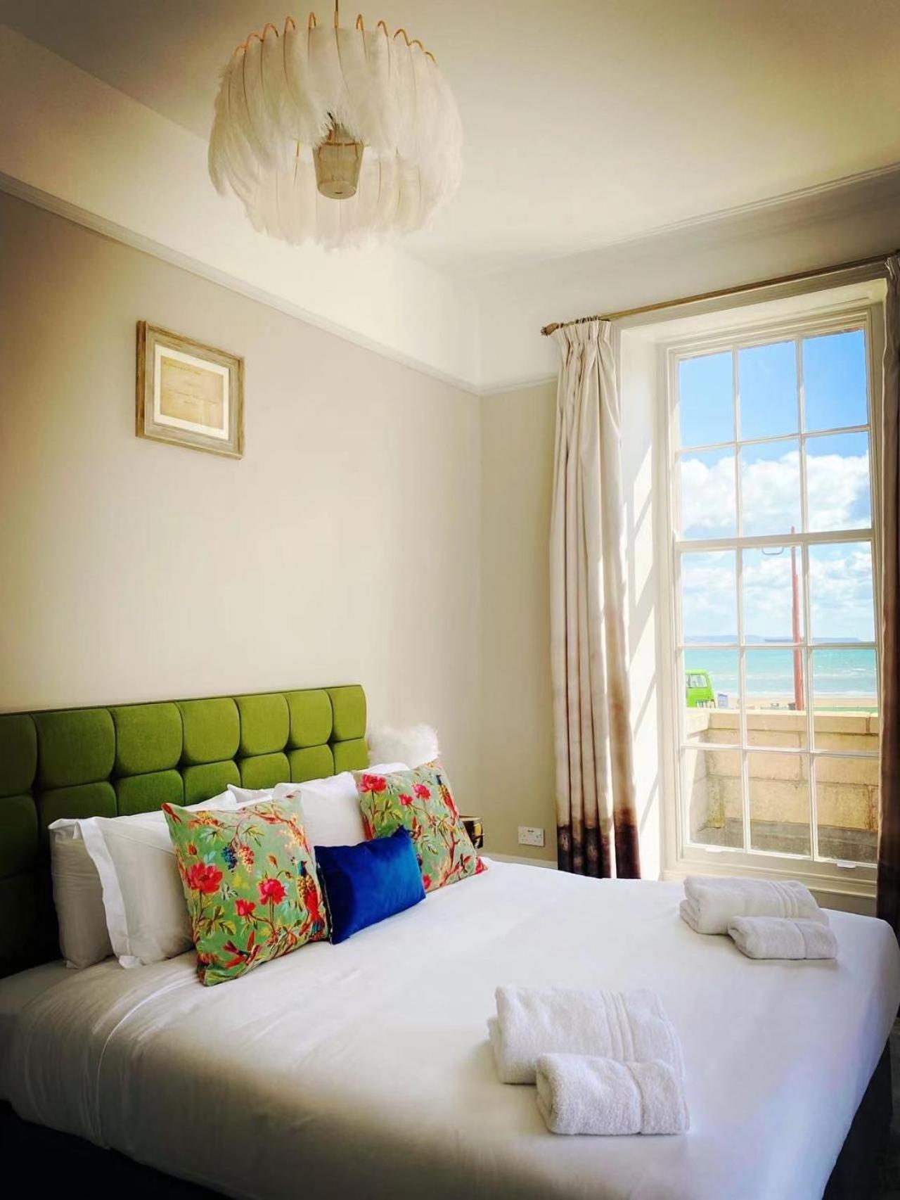 Chapter 1 Hotels 웨이머스만 외부 사진
